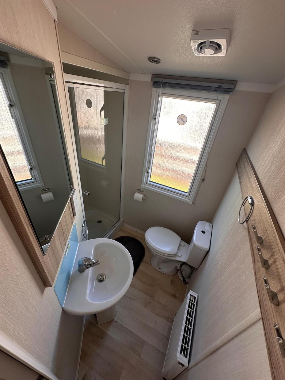 3-Bedroom Swift Caravan - Uddingston, กลาสโกว์ ภายนอก รูปภาพ